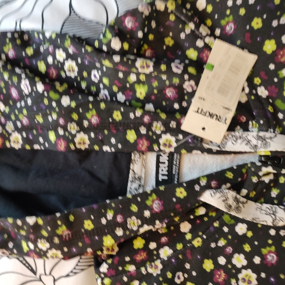 NWT. Tunic length hooded jacket. New with Tags. Size Large. - Picture 3 of 12